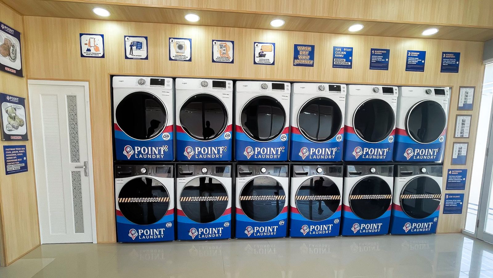 Area self-service Point Laundry Gresik